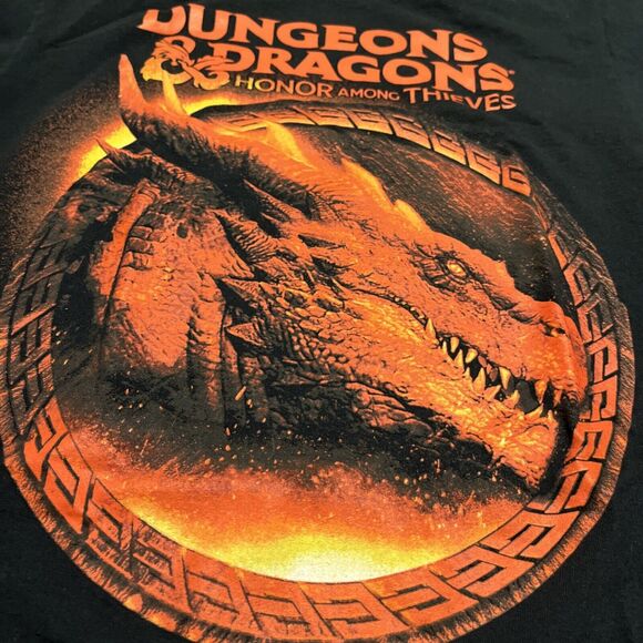 Dungeon's & Dragon's Size Small T Shirt Mens 100% Cotton Honor Among Thieves - Picture 2 of 6